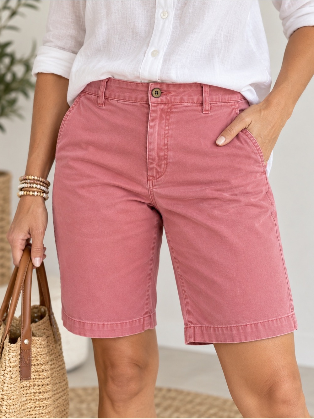 Tommy Bahama Pink Shorts Bermuda Chino 9” Inseam Floral Lining Women’s 32